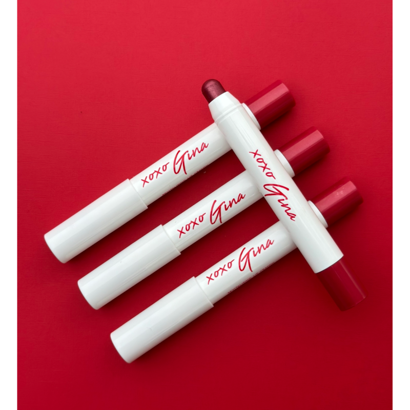 REVITALIZING LIP CRAYON-FIERCE AND FABULOU